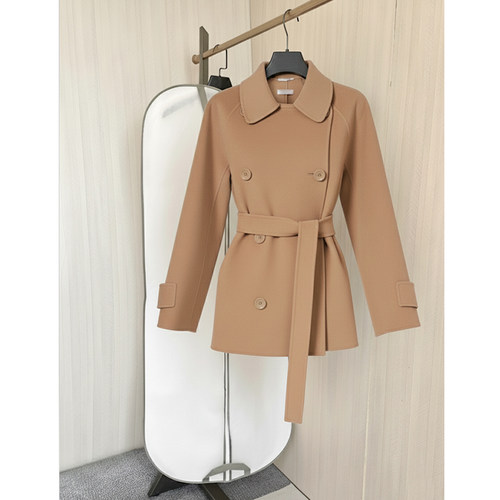 M家新款短款双排扣羊毛大衣