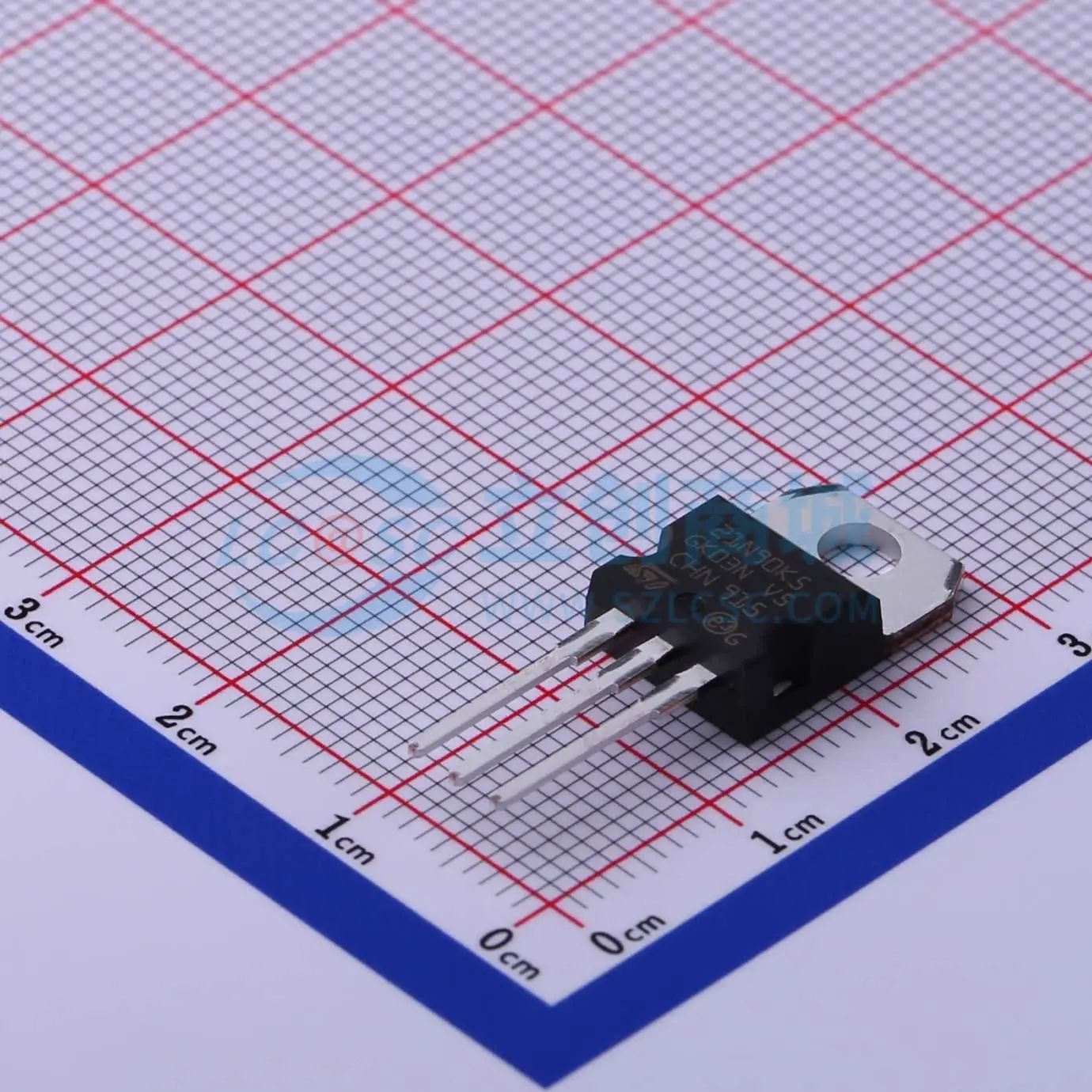 STP21N90K5 场效应管(MOSFET) TO-220 N沟道 900V 18.5A