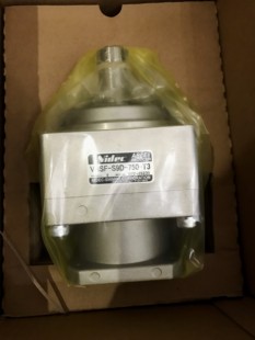 現(xiàn)貨日本新寶行星齒輪減速機(jī)VRSF T3配750W電機(jī)減速比9 750 S9D