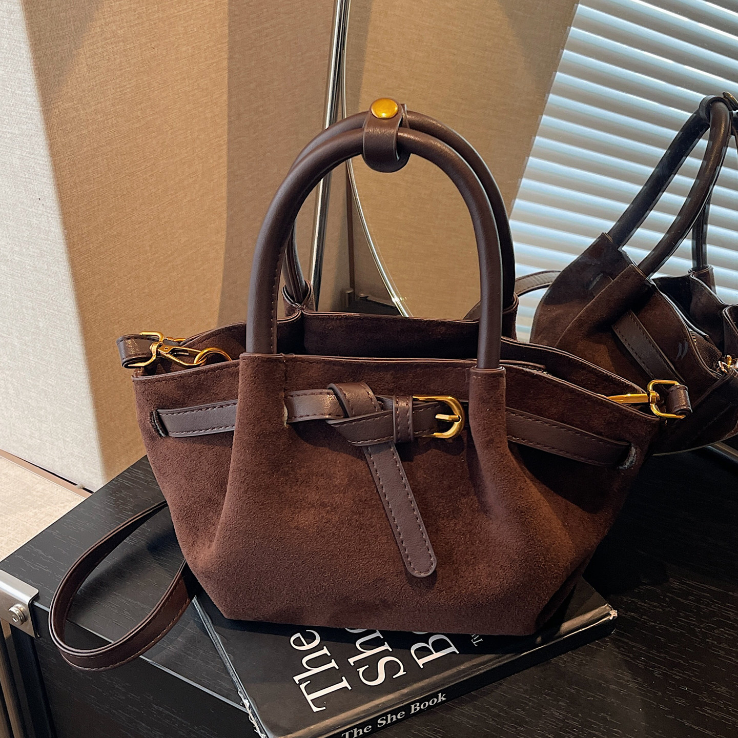 包包女新款复古麂皮绒简约休闲菜篮子手提包高级感百搭单肩斜挎包,箱包皮具/热销女包/男包,小方包,淘宝优惠券,粉丝福利购,淘宝优惠卷