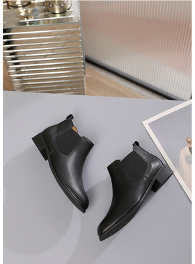 宽楦正品真皮德国女鞋2025秋季新款欧美切尔西低跟短靴71.640女靴