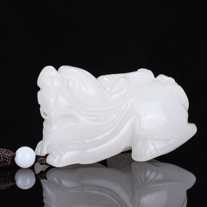 天然和田玉白玉貔貅手把件立体把玩件貔貅玉石玉器摆件男女款