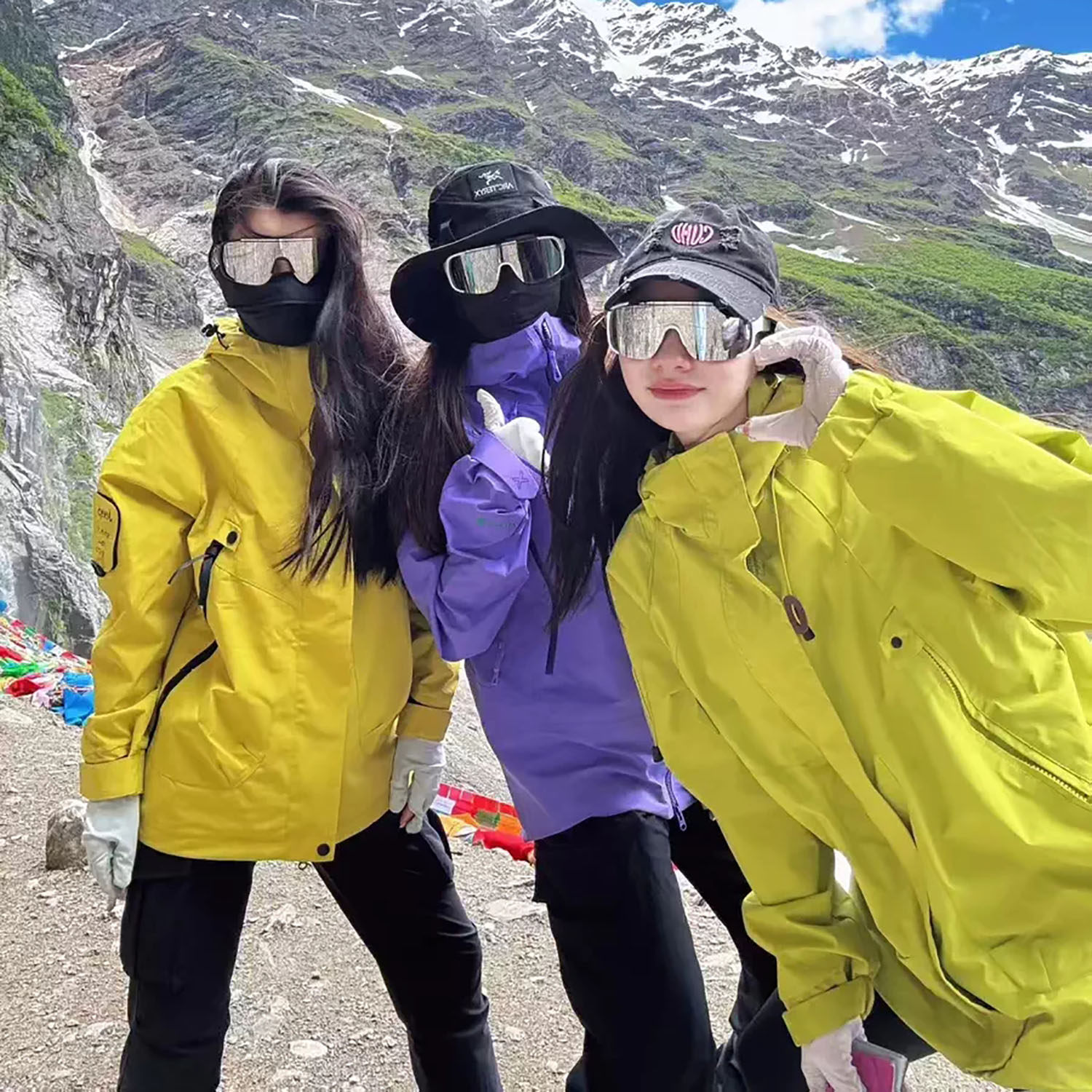 夹克外套男女情侣款春秋季三防小个子登山服户外薄款可拆卸冲锋衣