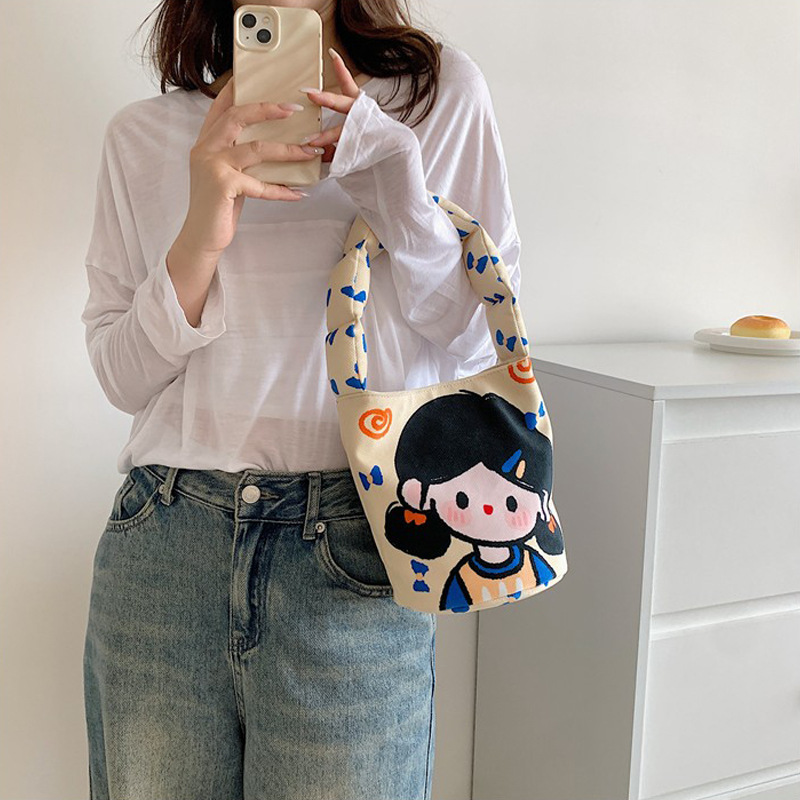 可爱女孩水桶包斜挎创意搞怪单肩包学生便当饭盒插画师原创图案