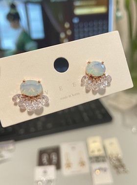 韩国进口原创设计耳环女小众高级感气质百搭蛋面小流苏耳饰银针