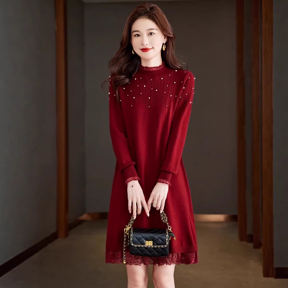 蕾丝针织长袖连衣裙女2026春秋款通勤小个子打底内搭中长款毛衣裙