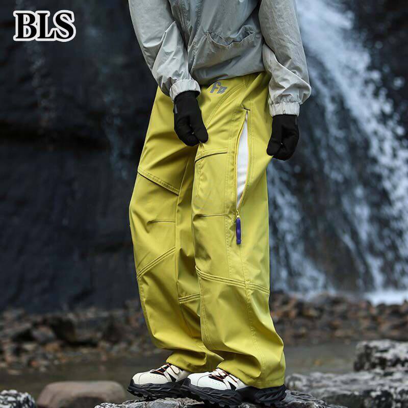 高端户外软壳冲锋裤男款春夏2026新款徒步登山裤运动伞兵工装裤子