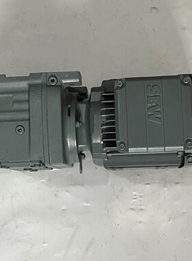 议价R37 DRS80S4 SEW赛威制动齿轮减速电机 800W 速比22.27维修