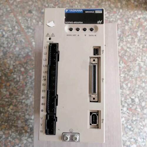 议价SGPMS-4R0AP0A 伺服驱动器 安川工控自动化设备维修