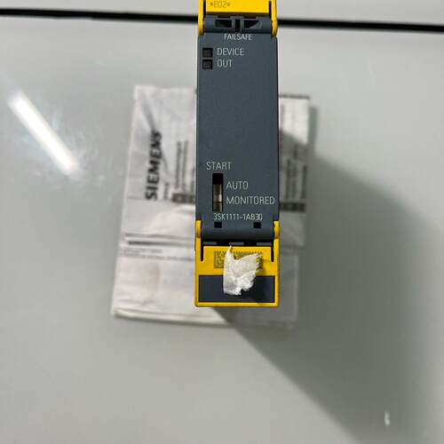 议价3SK1111-1AB30 安全继电器 工控自动化模块维修