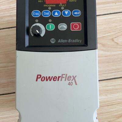 议价22B-D010N104 AB PowerFlex40变频器 4KW 380V维修