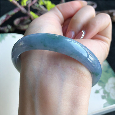 冰糯种胶润紫罗兰春彩贵妃手镯