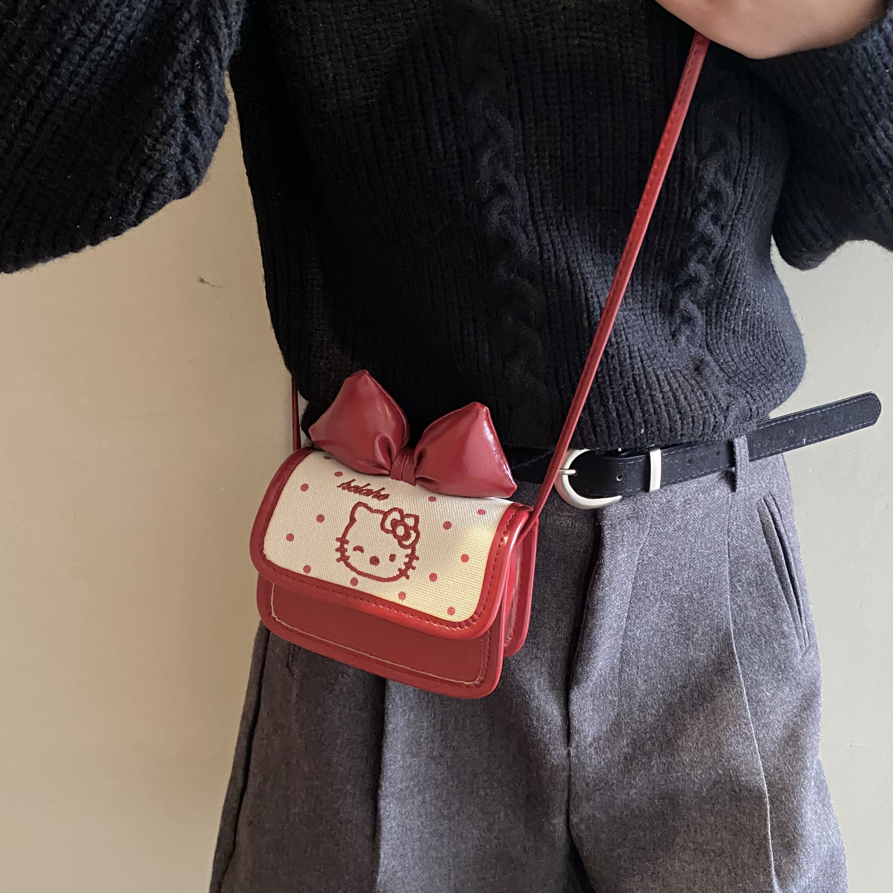 儿童包包女可爱2025新款女童蝴蝶结卡通红色斜挎包迷你耳机小方包,箱包皮具/热销女包/男包,小方包,淘宝优惠券,粉丝福利购,淘宝优惠卷