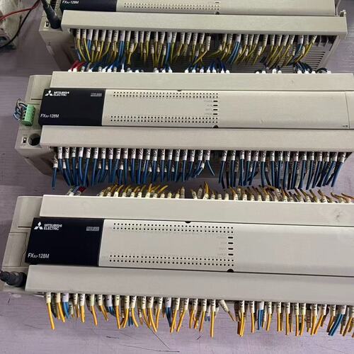 议价PLCFX3U-128MR/ES-AFX3U-64MR/ES-AFX3U-32MR/ES-A