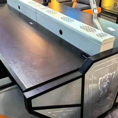 网吧桌新款舒适散热好腿部空间大时尚电竞酒店斜挂机箱加排风扇