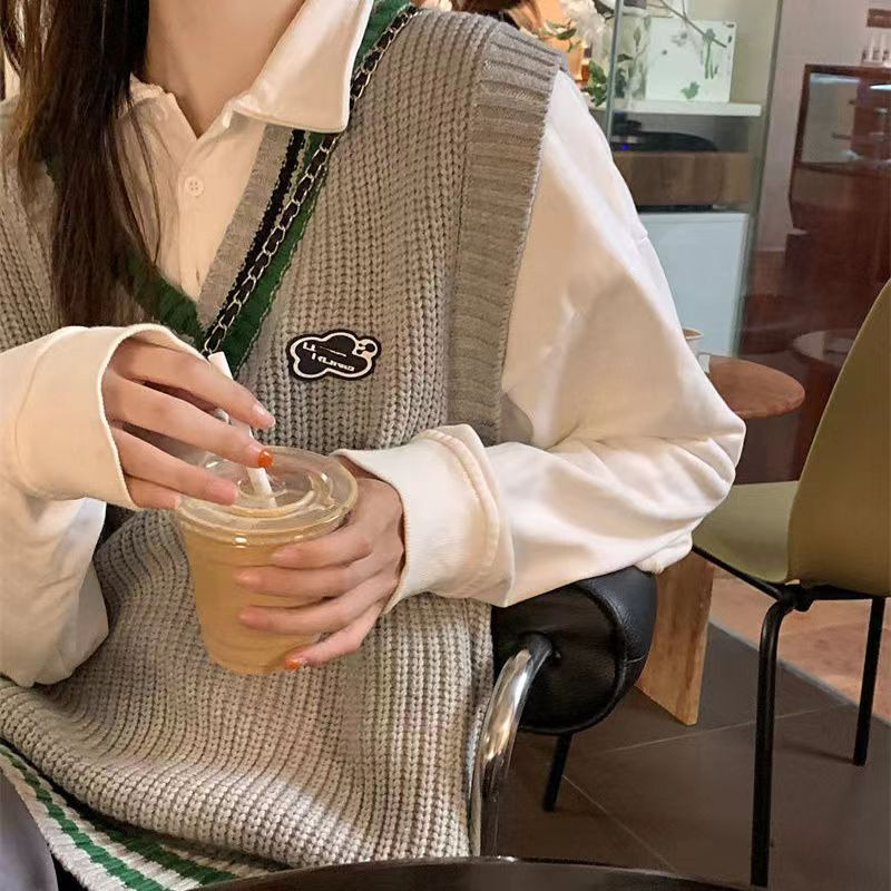 TEA DEPARTMENT WEARS A COMPLETE SET OF VEST SHIRTS TWO-PIECE SETS WOMENS AUTUMN AND WINTER SWEATERS VESTS AND SMALL PREPPY SUITS