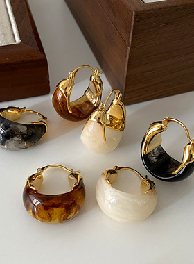 美拉德耳饰2025新款爆款高级感法式琥珀耳环轻奢欧美复古咖色耳扣