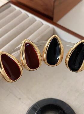 珐琅金属水滴耳钉轻奢高级感气质耳环2026新款爆款秋冬复古风耳饰