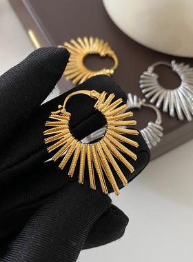 古埃及金色金属耳扣2025新款爆款高级感法式耳环轻奢简约复古耳饰