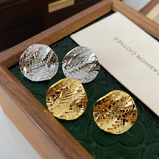 独特设计耳饰 高级感耳环轻奢法式 圆形碎冰面金属耳钉2025新款 爆款