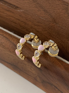 欧若风粉蓝色滴釉爱心耳环2025新款爆款高级感耳钉女轻奢心形耳饰