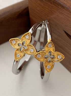 撞色四叶草耳圈2025新款爆款小香风耳环轻奢高级感欧美法式耳饰女