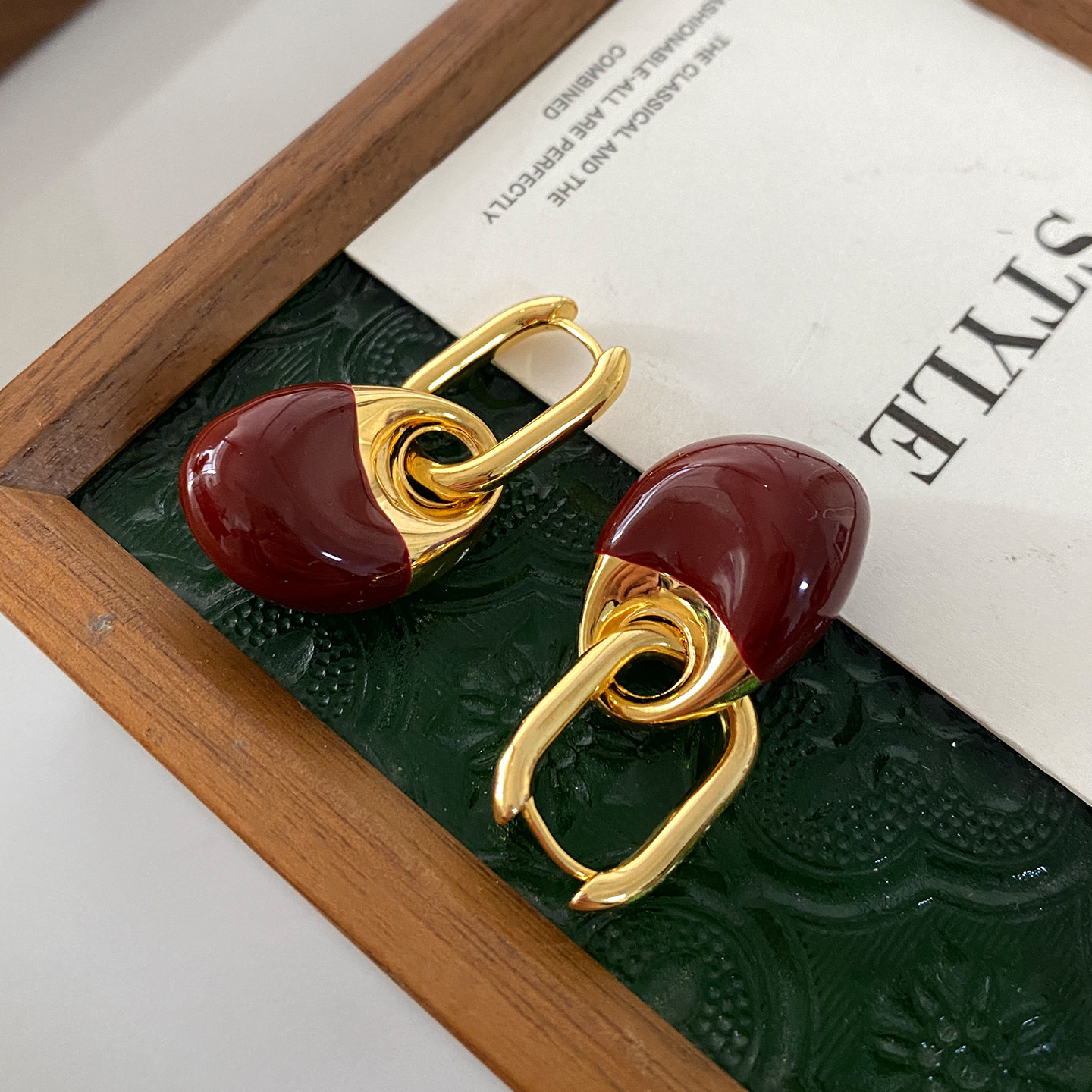 红色珐琅金属耳环2025新款爆款高级感耳扣轻奢复古风安克拉红耳饰,饰品/流行首饰/时尚饰品新,耳钉,淘宝优惠券,粉丝福利购,淘宝优惠卷