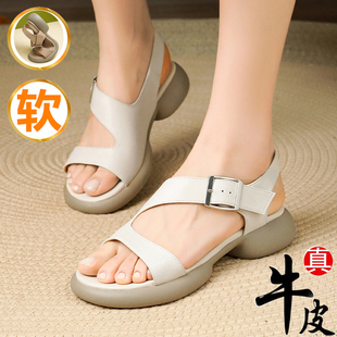 2025夏季新款厚底轻便女鞋真皮舒适凉鞋外穿软底透气不累脚妈妈鞋