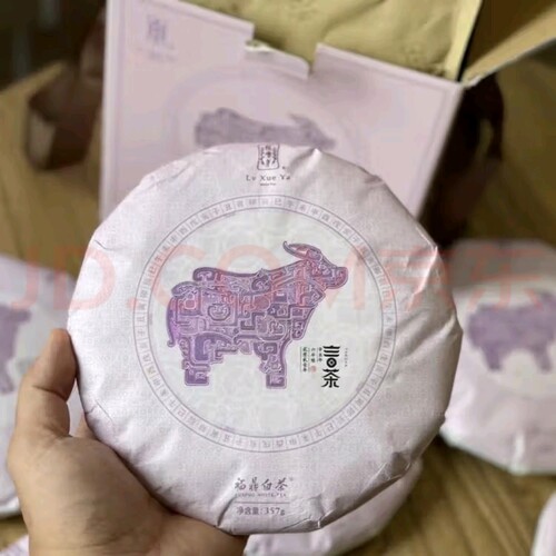 绿雪芽牛年言茶2015年原料牡丹寿眉福鼎老白茶357克牛言茶一饼
