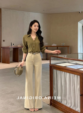 莱赛尔奶茶色微喇叭牛仔裤显瘦女