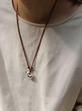 解忧 饰物小酒壶吊坠项链日系小众民族风设计2025新款毛衣链颈链