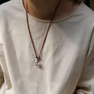 解忧 饰物小酒壶吊坠项链日系小众民族风设计2025新款毛衣链颈链