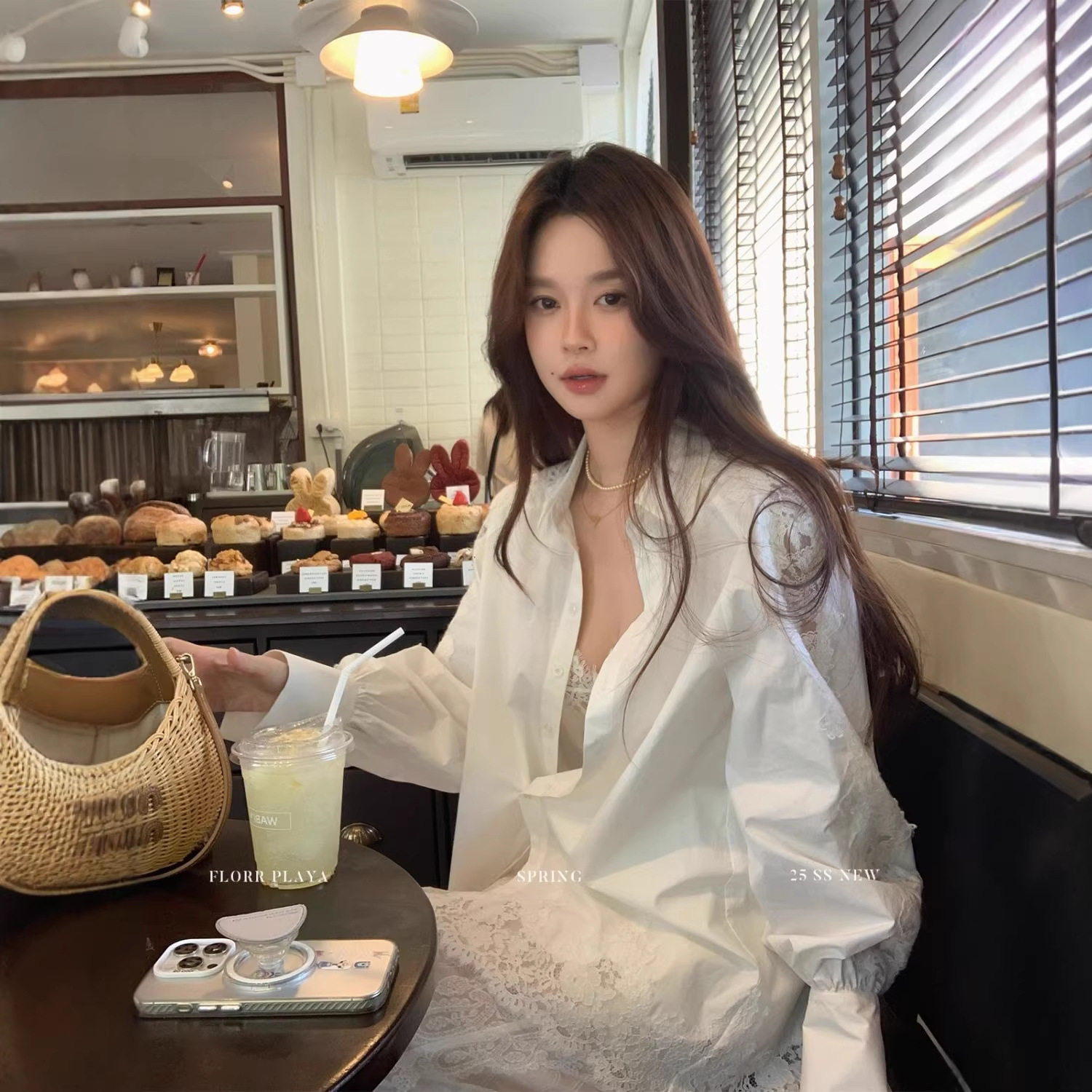 蕾丝拼接白色防晒衬衫女春夏时尚套装小众中长款a字半身裙三件套