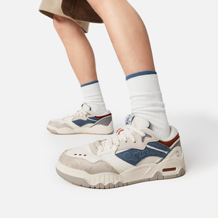 Lining/李宁月白3-CNY-柿柿如意男子户外减震经典休闲板鞋AGCV077