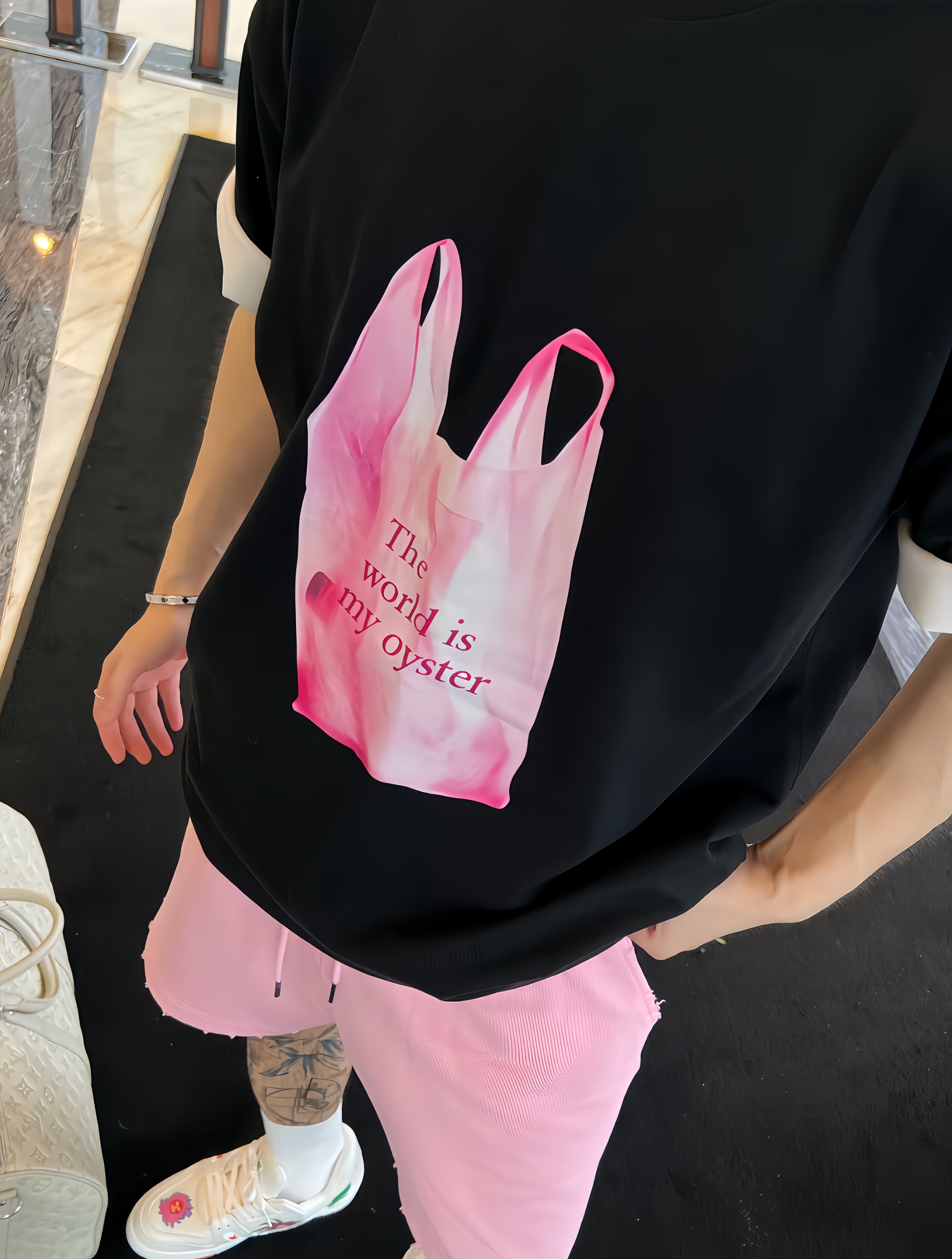 【陈发财】FA CAI新款粉色手提袋ins风百搭短袖男女同款小领口T恤