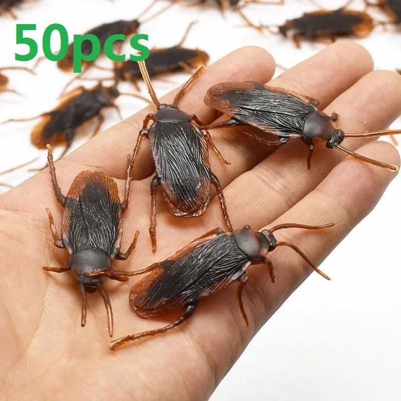 5-50Pcs Halloween gadget Plastic Cockroaches Joke Decoration