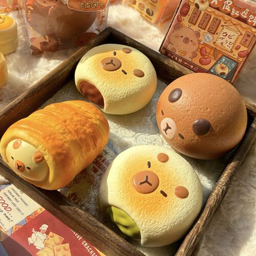 Capybara Bakery Squishy Toy Slow Rising Soft Bread Pastry Sq