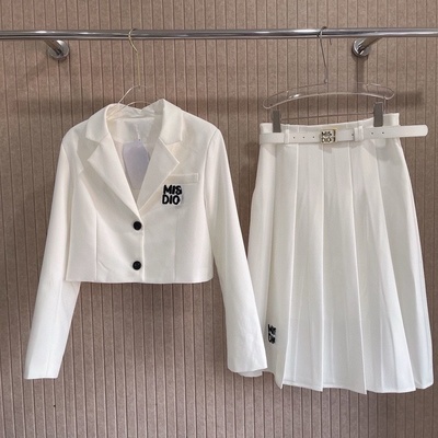 学院风小个子西装外套百褶裙套装