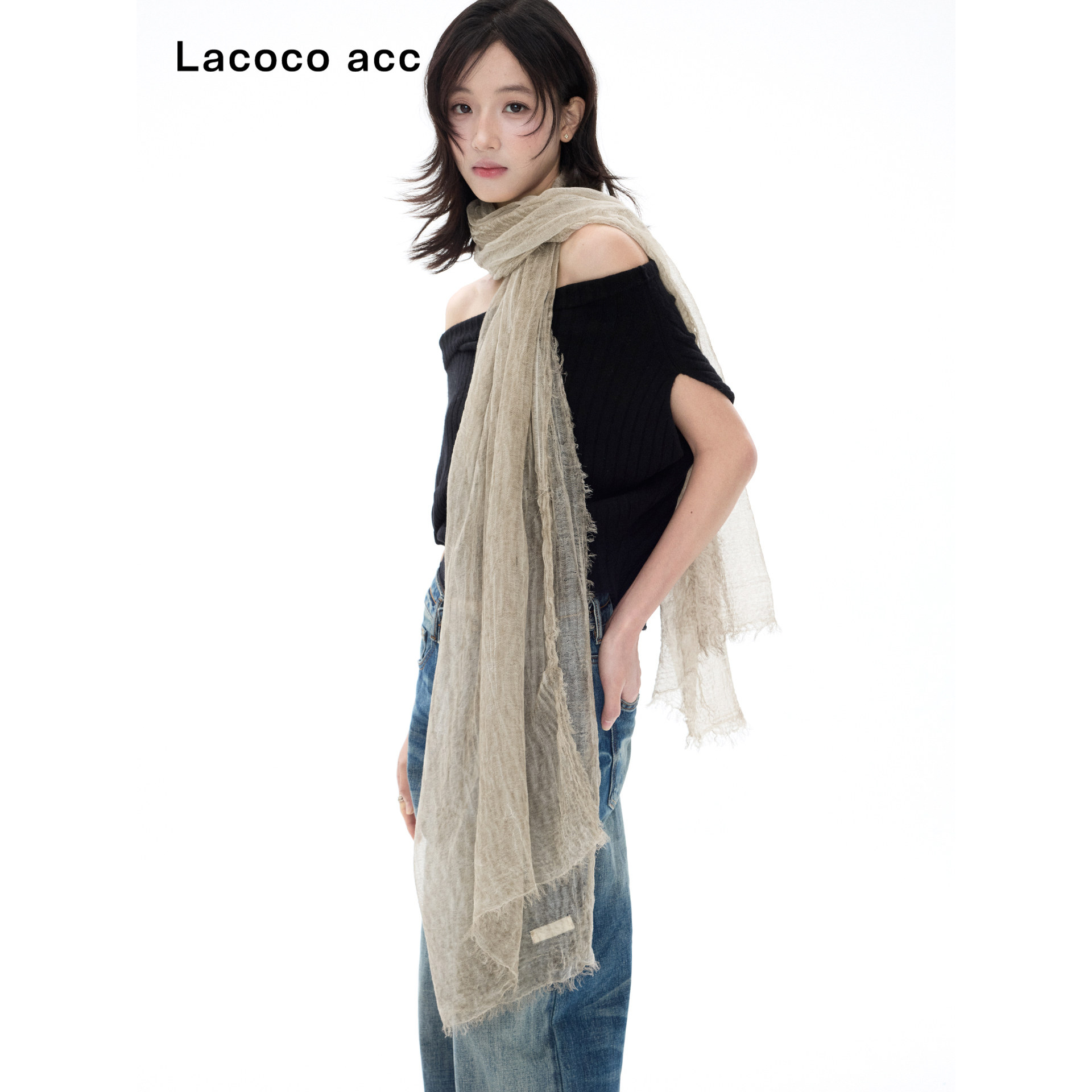 Lacoco简约文艺风褶皱丝巾女2026秋季百搭纱巾氛围感薄款围巾披肩