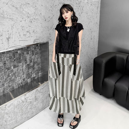 今年流行特惠港风小众设计感波点条纹半身裙女2026夏季松紧腰中