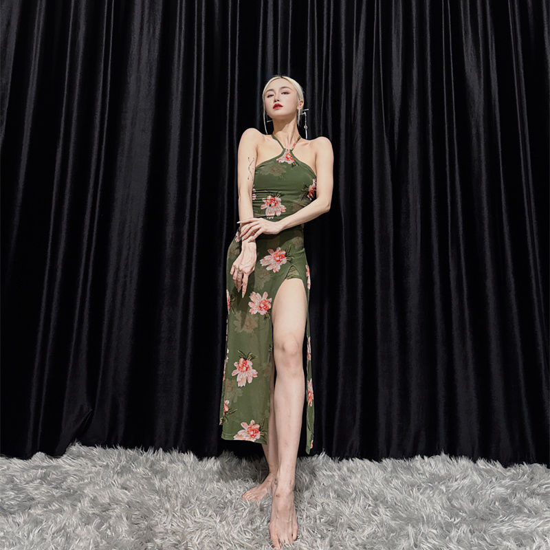 新款中式挂脖旗袍女修身收腰显瘦连衣裙2025气质高端洋气复古裙子