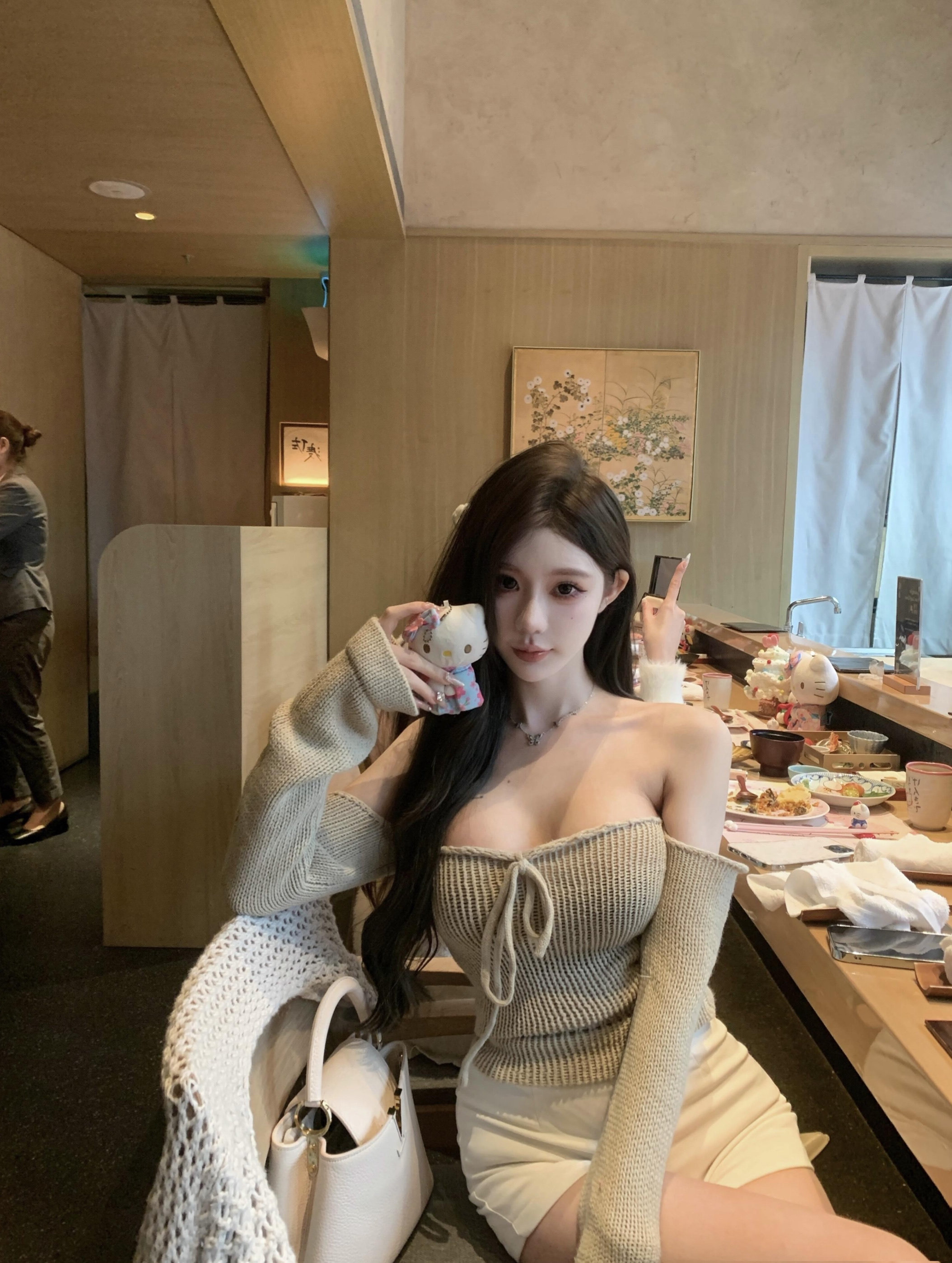 纯欲风辣妹一字针织挂脖露肩镂空长袖垂感修身上衣女性感抹胸毛衣