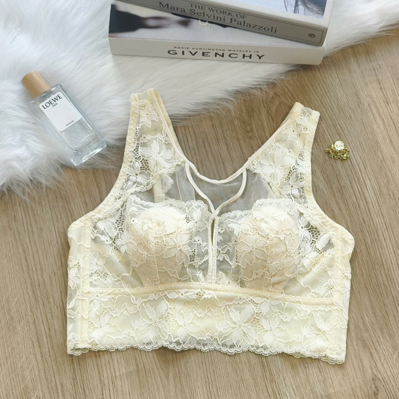 正品奢华全罩杯无钢圈内衣女大胸显小蕾丝花收副乳防下垂聚拢文胸,女士内衣/男士内衣/家居服,文胸,淘宝优惠券,粉丝福利购,淘宝优惠卷