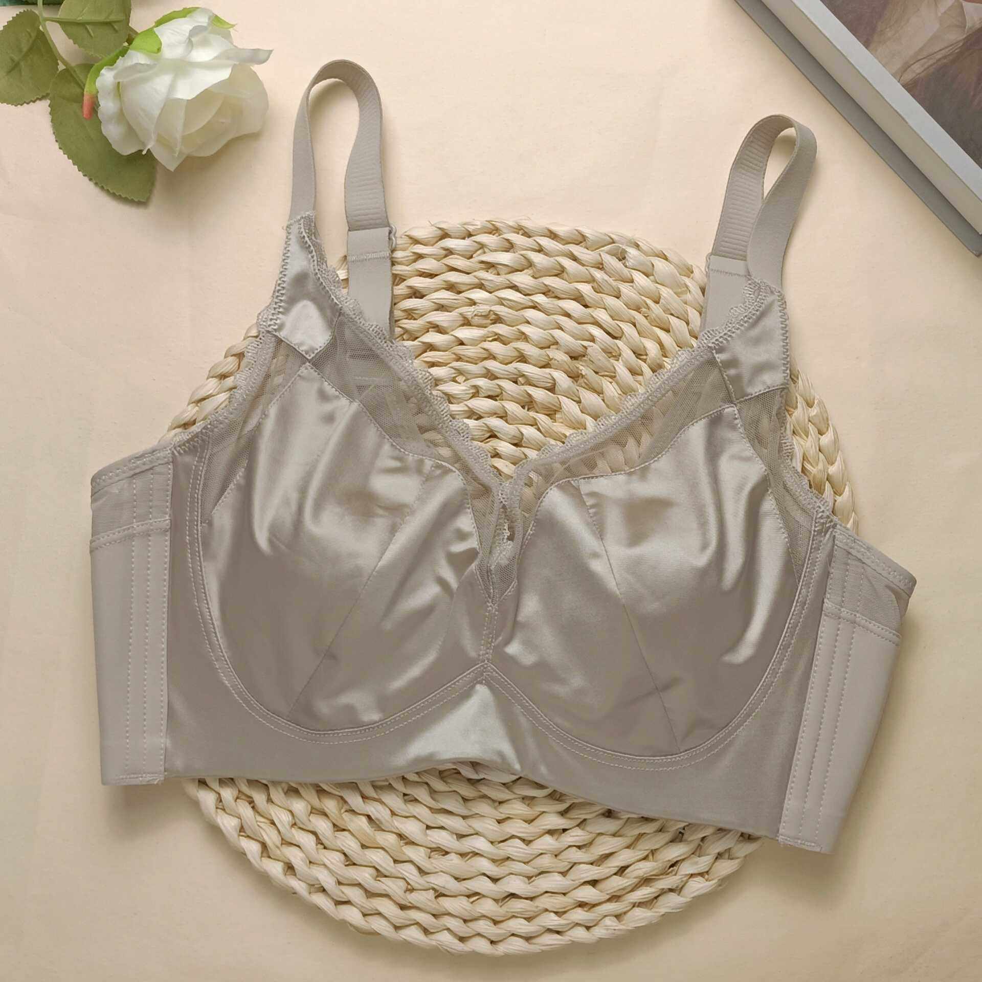 正品内衣女大胸显小瘦调整型薄款收副乳防下垂聚拢软钢圈文胸套装