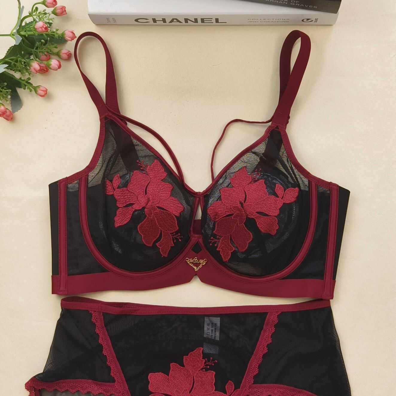 超薄透气大胸显小单层软钢圈上托文胸蕾丝性感美胸收副乳聚拢内衣,女士内衣/男士内衣/家居服,文胸,淘宝优惠券,粉丝福利购,淘宝优惠卷