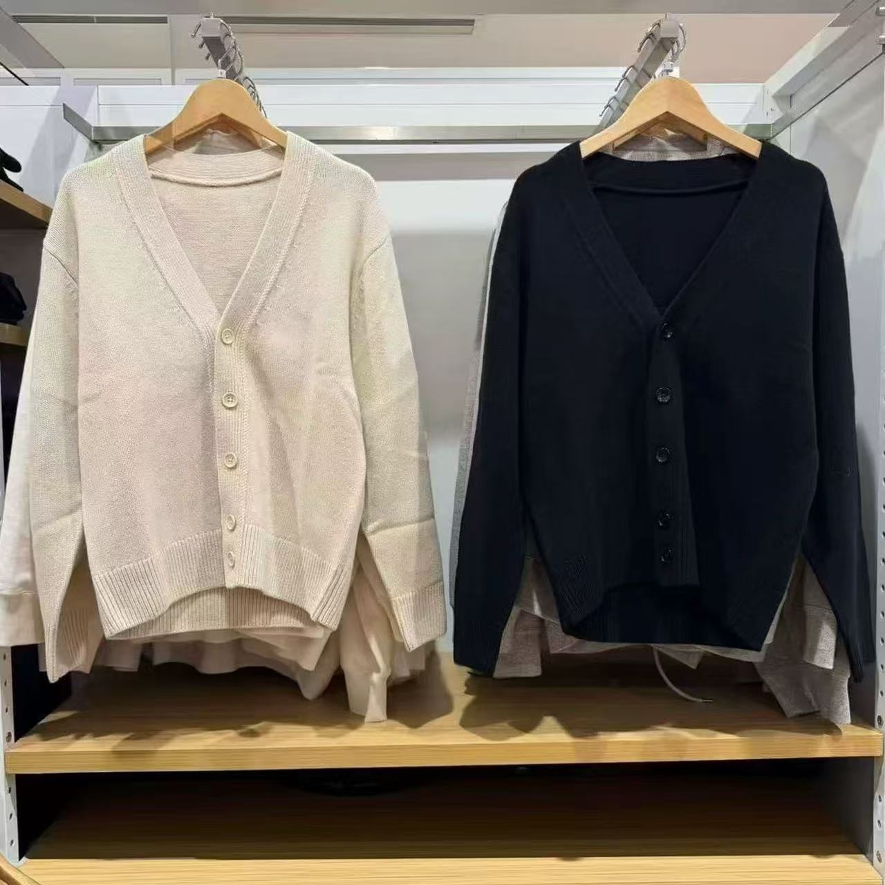 男女装26秋冬新款柔软绵V领针织开衫/长袖毛衣毛衫外套上衣488760