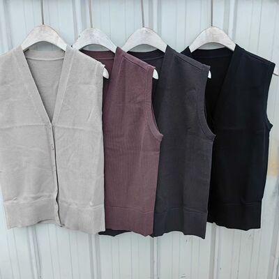 日单春新男装女装休闲显瘦纽扣V领针织背心马甲无袖上衣484073