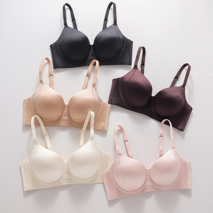 3cm加厚无痕无钢圈聚拢文胸