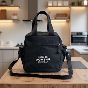 防水保温饭盒袋手提斜挎两用通勤带饭包学生便当包带水杯位妈咪包