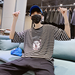 Summer 2019 New Stripe Printed Short-sleeved T-shirt for Men with Loose Round Neck and Five-minute Sleeves